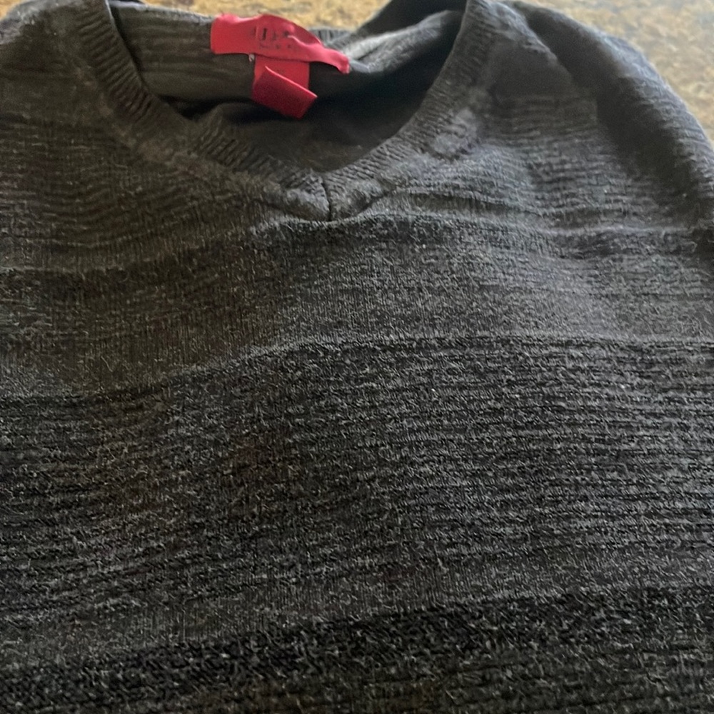 Alfani V neck sweater XL
